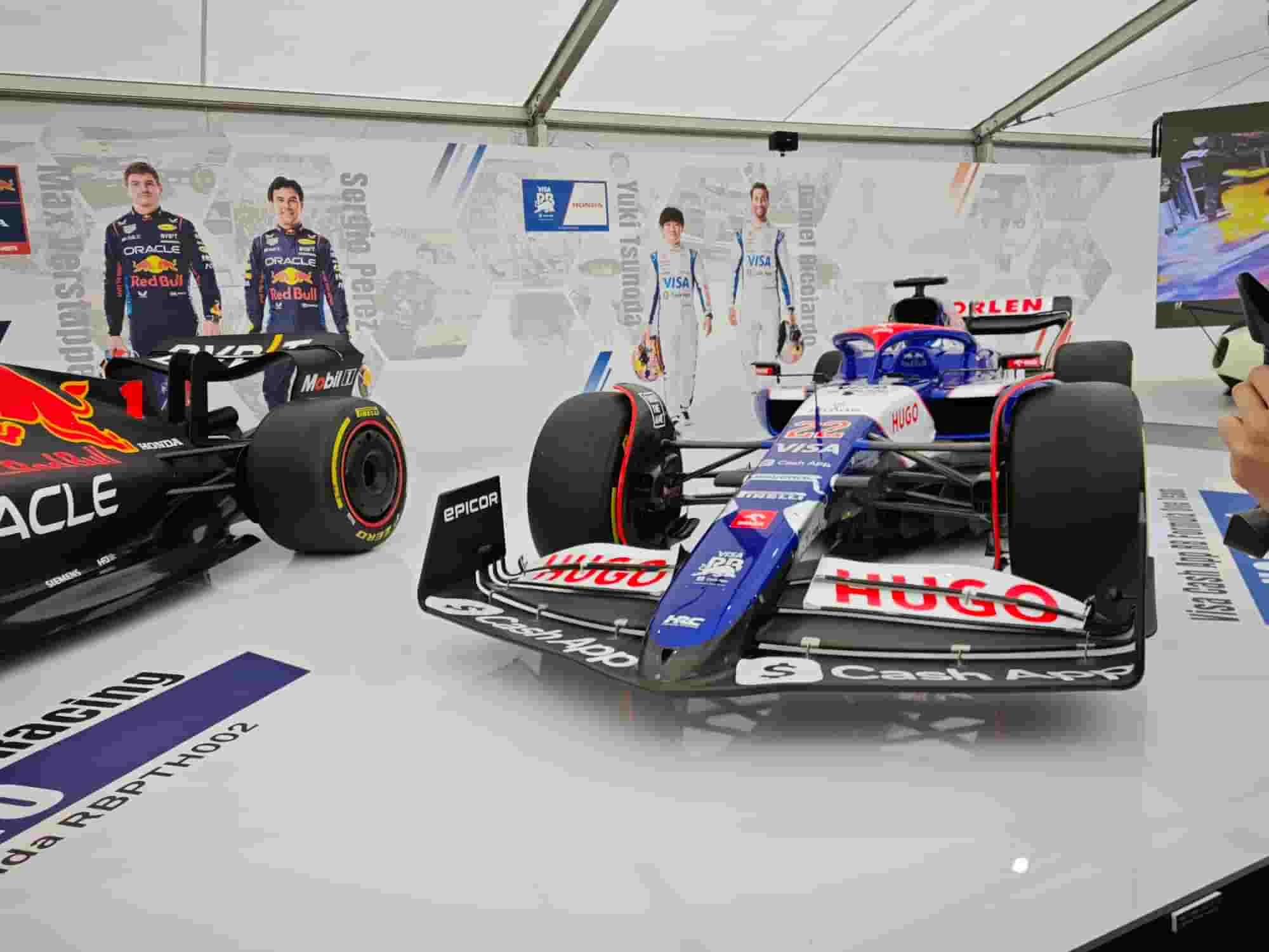same size as WEBP but looks worse